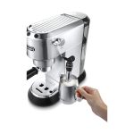 ⁦ماكينة قهوة ديلونجي DL EC685.M Dedica Style Pump Espresso Silver⁩ - الصورة ⁦6⁩